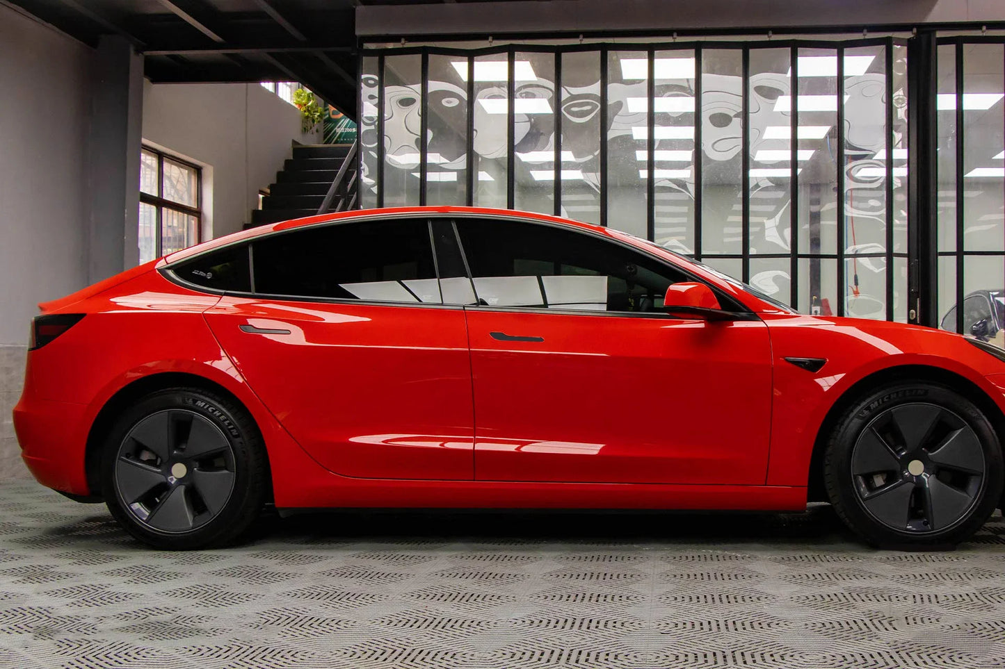 Bright Glossy Red Car Wrap Stickers Color Change Vinyl Film